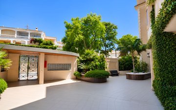 Property slide 40