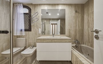Property slide 21