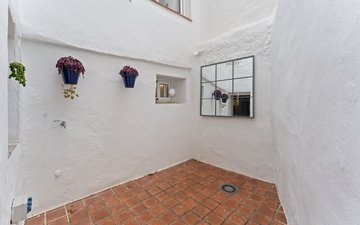 Property slide 10