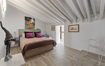 Property slide 21