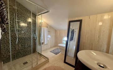 Property slide 48