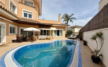 Property slide 84