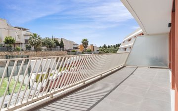 Property slide 18
