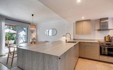 Property slide 7