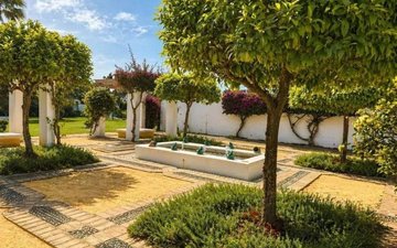 Property slide 24