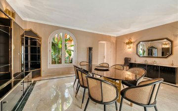 Property slide 18