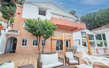 Property slide 33