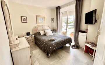 Property slide 16