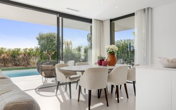Property slide 18