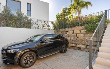 Property slide 20