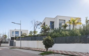 Property slide 35
