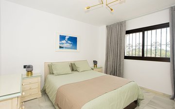 Property slide 14