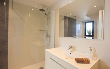 Property slide 22
