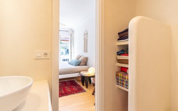 Property slide 24