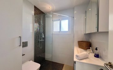 Property slide 10