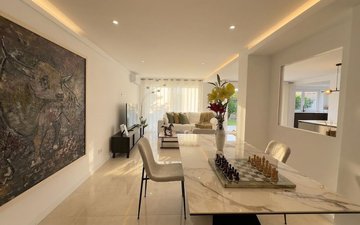 Property slide 10