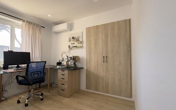 Property slide 21