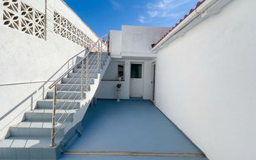 Property slide 25