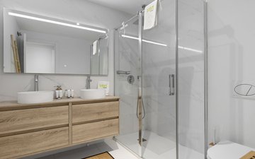 Property slide 18