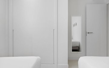 Property slide 23