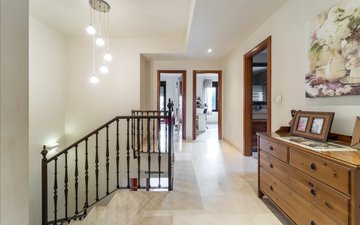 Property slide 10