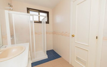 Property slide 34