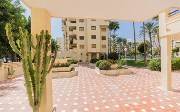 Property slide 44
