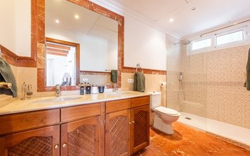 Property slide 19