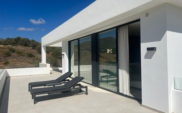 Property slide 10