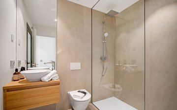 Property slide 22