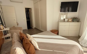 Property slide 18