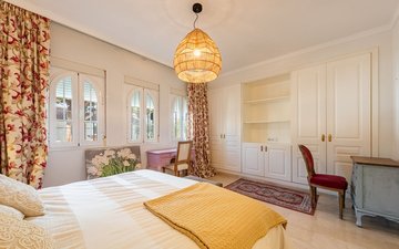 Property slide 18