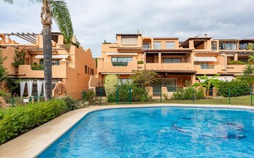 Property slide 32