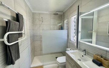 Property slide 39