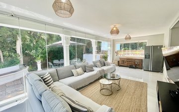 Property slide 6