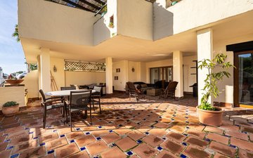 Property slide 18