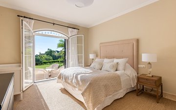Property slide 20