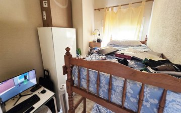 Property slide 16