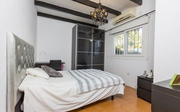 Property slide 18