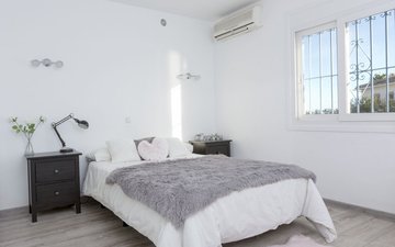Property slide 23