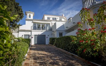 Property slide 35