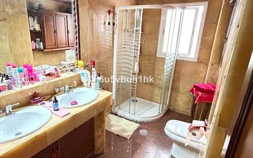 Property slide 21