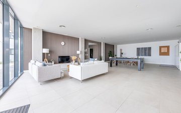 Property slide 22