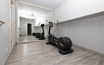 Property slide 21