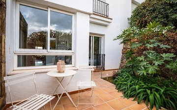 Property slide 19