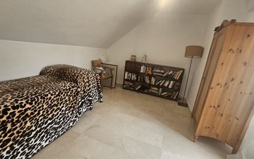 Property slide 31