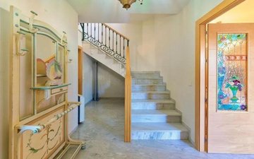 Property slide 17
