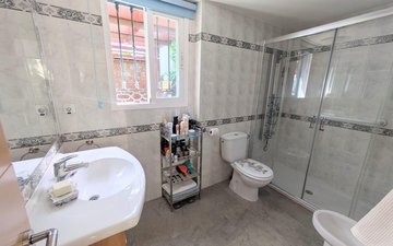 Property slide 20
