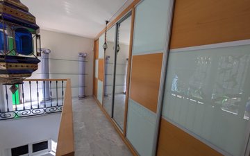 Property slide 40