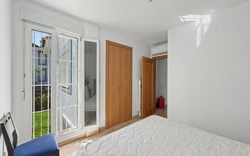 Property slide 25